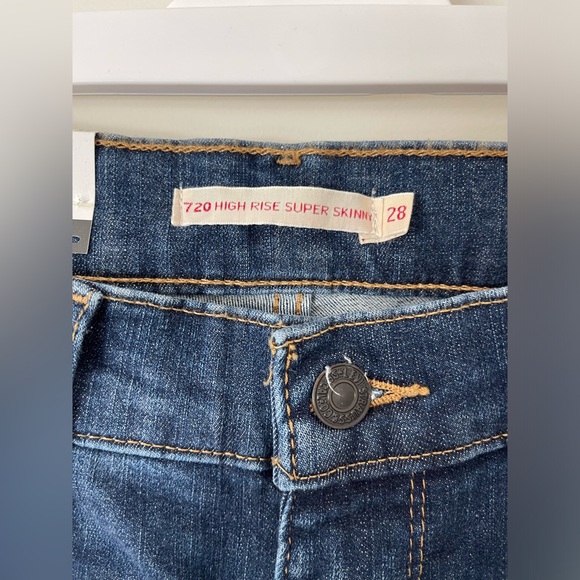 Levi’s 720 HIGH RISE SUPER SKINNY - Picture 3 of 5